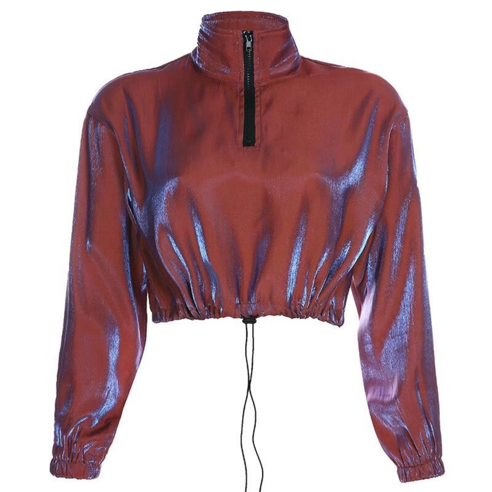 Iridescent crop pull over
